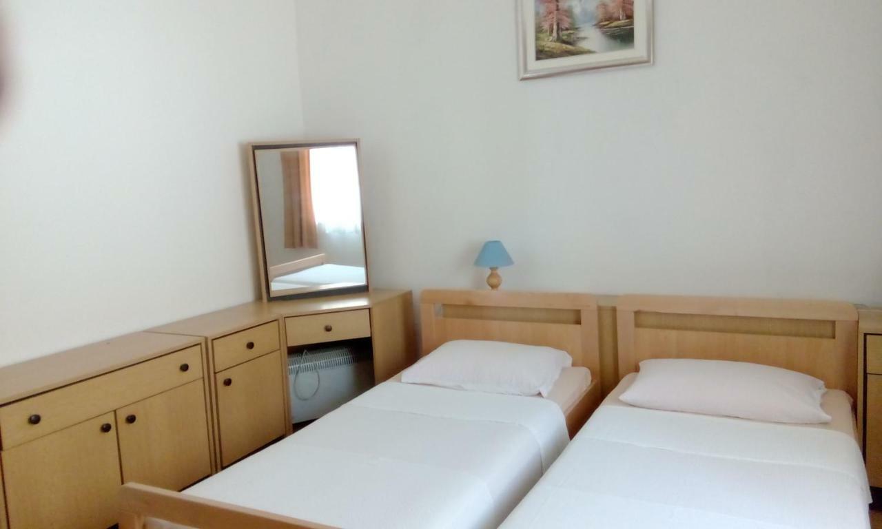 Apartments Zrilic Zadar Bagian luar foto